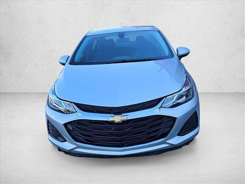 Used 2019 Chevrolet Cruze LT w/ Convenience Package image 2