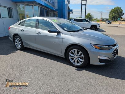 Used 2025 Chevrolet Malibu LT