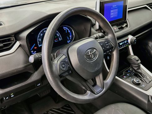 Used 2024 Toyota RAV4 XLE w/ Convenience Package AWD/4WD image 18