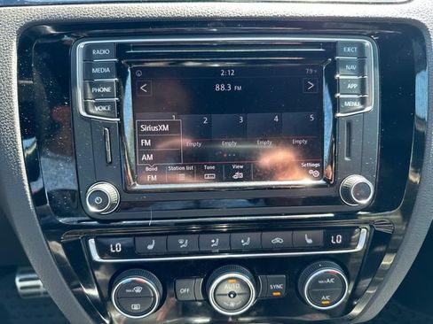 Used 2018 Volkswagen Jetta GLI FWD image 25