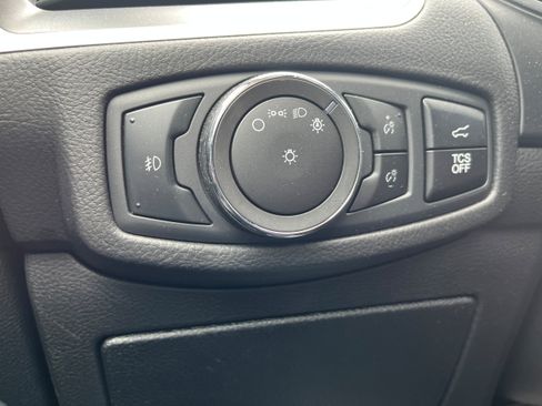 Certified 2023 Ford Edge SEL w/ Convenience Package AWD/4WD image 19