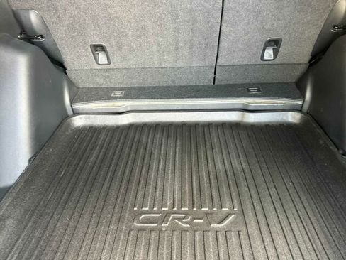 Used 2022 Honda CR-V Touring image 18