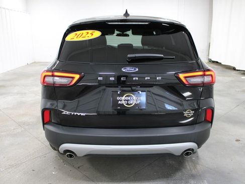 Used 2025 Ford Escape Active FWD image 8
