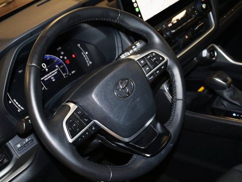 Used 2024 Toyota Grand Highlander AWD image 83