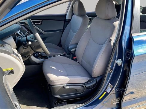 Used 2015 Hyundai Elantra SE FWD image 7