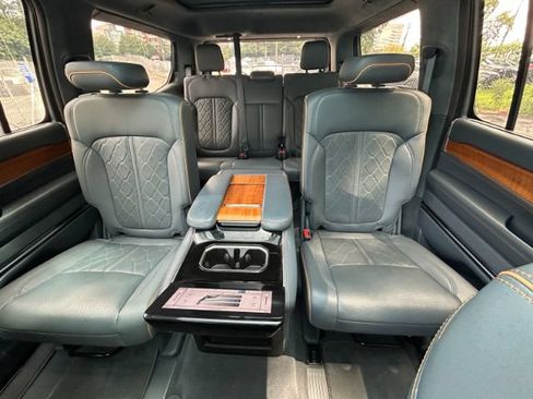 Used 2022 Jeep Grand Wagoneer Series III AWD/4WD image 28