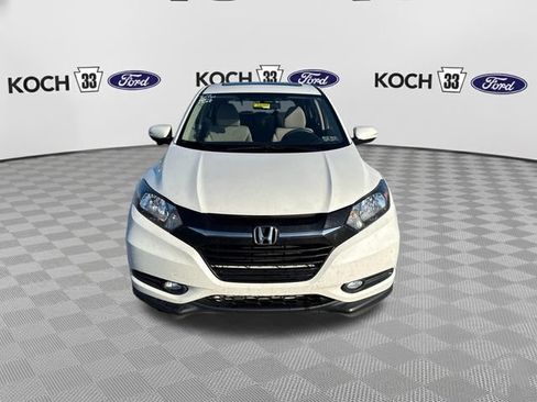 Used 2018 Honda HR-V EX image 2