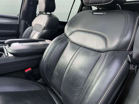 Used 2023 Jeep Grand Wagoneer Series II image 21