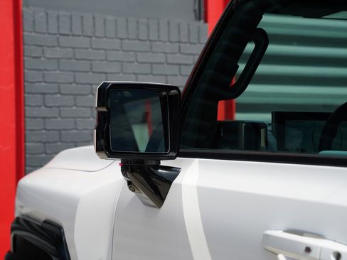 Used 2025 GMC Hummer EV 3X AWD/4WD image 15