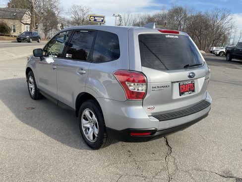Used 2016 Subaru Forester 2.5i image 3