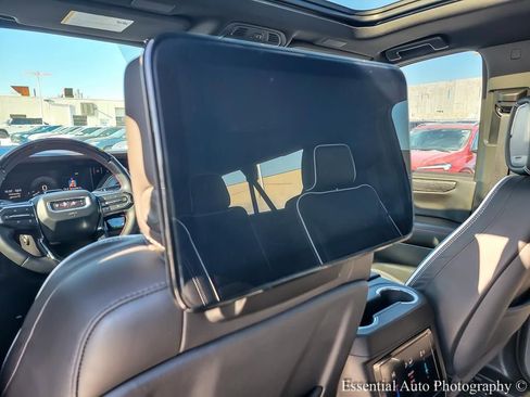 Used 2025 GMC Yukon XL AT4 Ultimate image 13