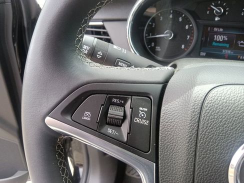 Used 2022 Buick Encore Preferred w/ Safety Package AWD/4WD image 18