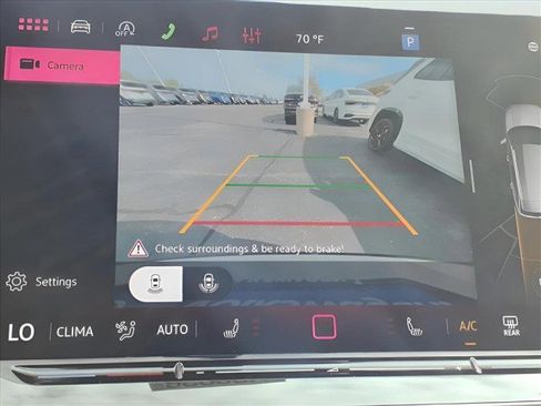 New 2026 Volkswagen Tiguan SE image 21