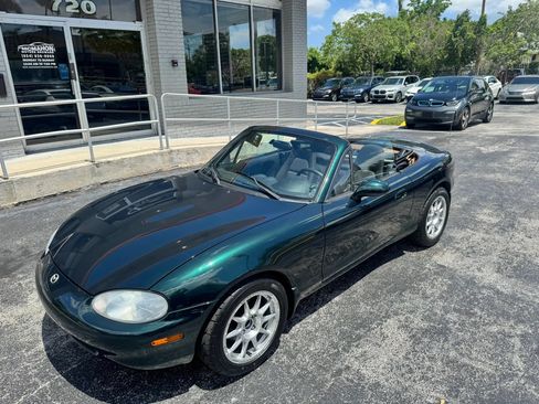 Used 1999 MAZDA MX-5 Miata RWD image 13
