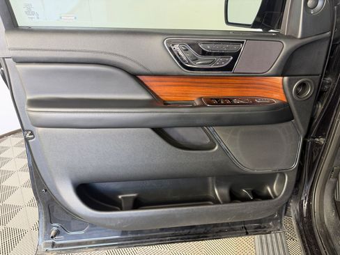 Used 2019 Lincoln Navigator Reserve w/ Cargo Package image 21