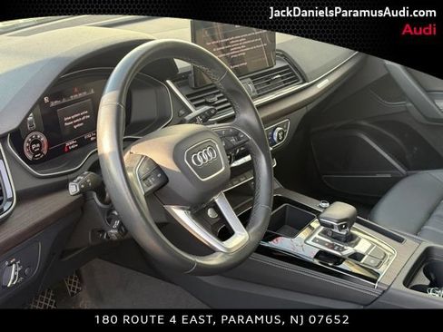Used 2023 Audi Q5 2.0T Premium Plus w/ Premium Plus Package AWD/4WD image 11