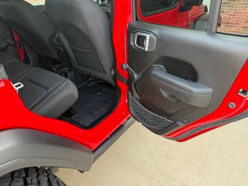 Used 2022 Jeep Wrangler Unlimited Sport AWD/4WD image 17