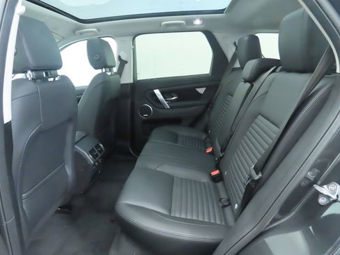 Used 2025 Land Rover Discovery Sport S image 22