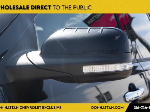 Used 2014 Ford Explorer XLT w/ Equipment Group 202A AWD/4WD image 23