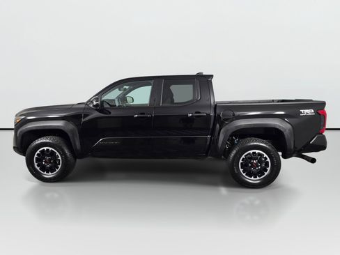 Used 2024 Toyota Tacoma TRD Off-Road w/ TRD Off Road Upgrade Package AWD/4WD image 3