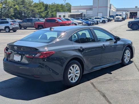 Used 2026 Toyota Camry LE FWD image 7