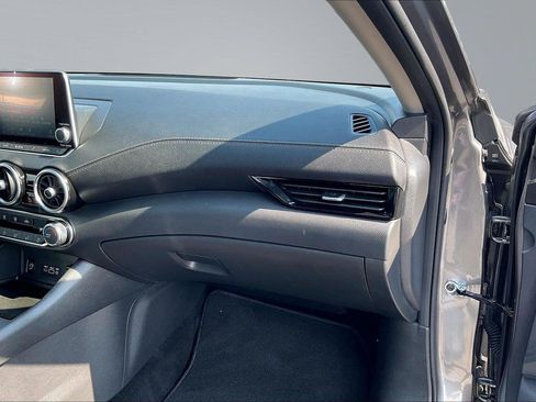 Certified 2025 Nissan Sentra SV FWD image 18