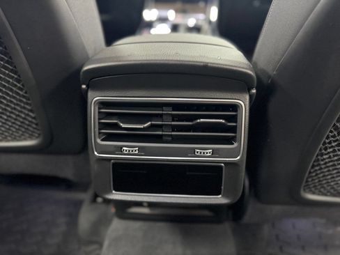 Used 2021 Audi Q8 Premium Plus w/ Premium Plus Package AWD/4WD image 21