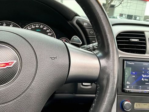 Used 2006 Chevrolet Corvette Coupe w/ Roof Package image 12