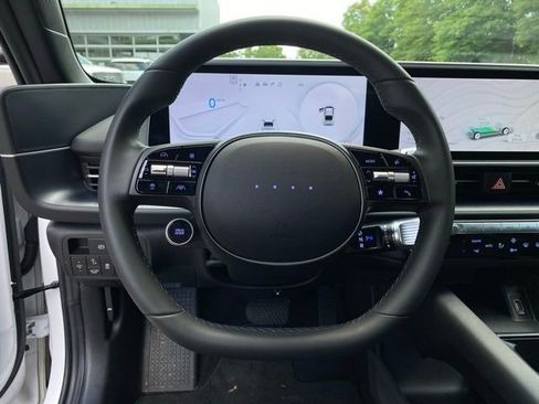 Used 2025 Hyundai Ioniq 6 SE image 13