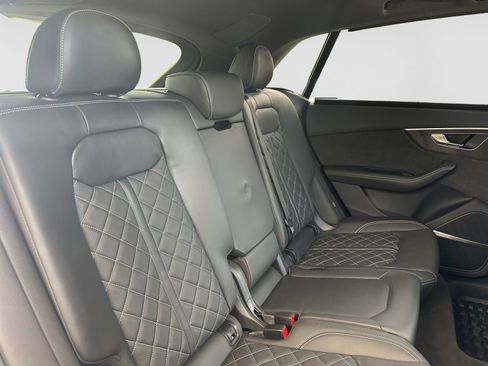 Used 2023 Audi SQ8 Prestige AWD/4WD image 17