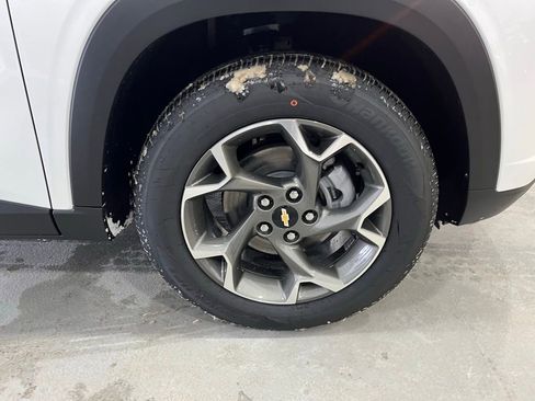 New 2026 Chevrolet Trax LT w/ Driver Confidence Package image 30