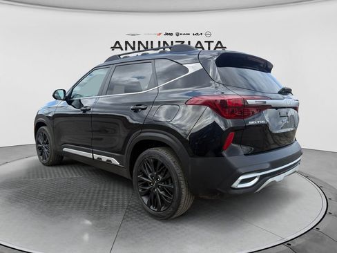 Certified 2022 Kia Seltos Nightfall Edition image 3