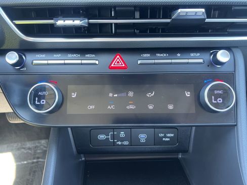 Used 2025 Hyundai Sonata SEL FWD image 42