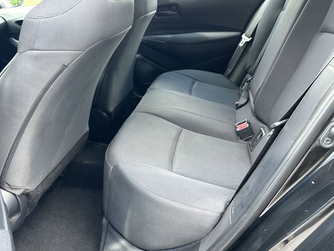 Used 2022 Toyota Corolla LE image 20