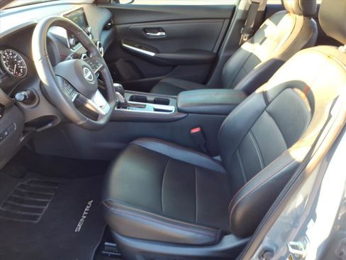 Used 2024 Nissan Sentra SR w/ SR Premium Package image 5