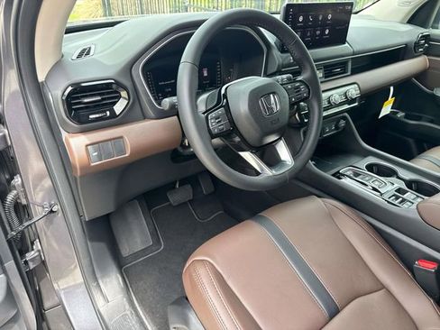 New 2026 Honda Pilot Touring image 10