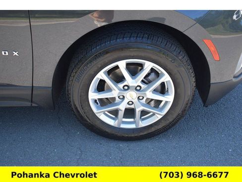Used 2023 Chevrolet Equinox LT AWD/4WD image 35