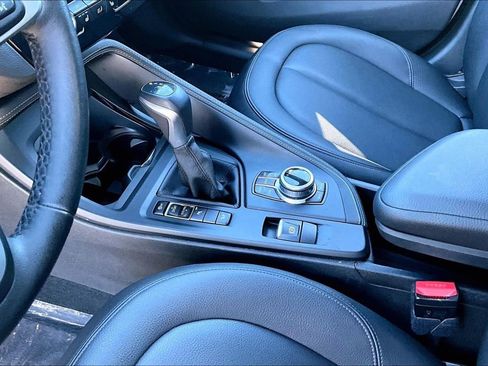 Used 2018 BMW X1 xDrive28i AWD/4WD image 17