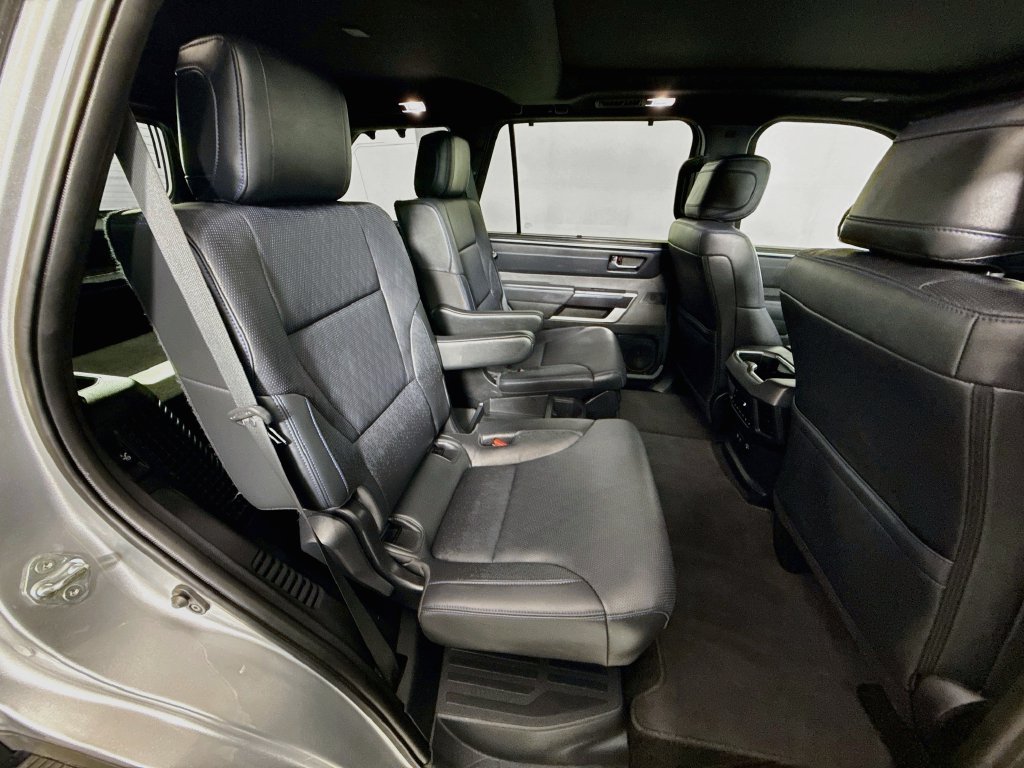 Used 2023 Toyota Sequoia Platinum AWD/4WD image 29