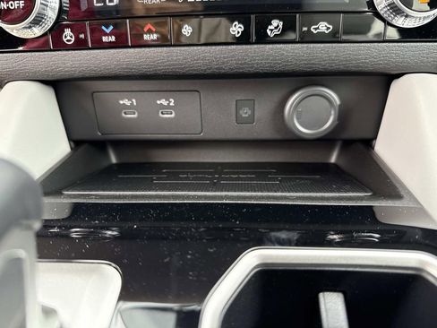 New 2026 Mitsubishi Outlander SEL image 31