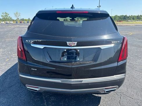 Used 2025 Cadillac XT5 Premium Luxury w/ Technology Package AWD/4WD image 5