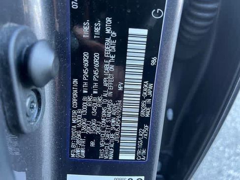 Used 2023 Toyota 4Runner Limited AWD/4WD image 8
