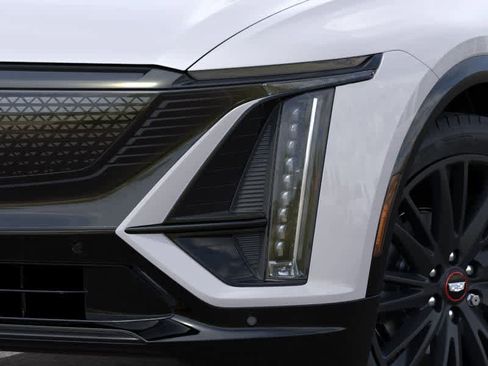 New 2025 Cadillac Lyriq Sport image 10
