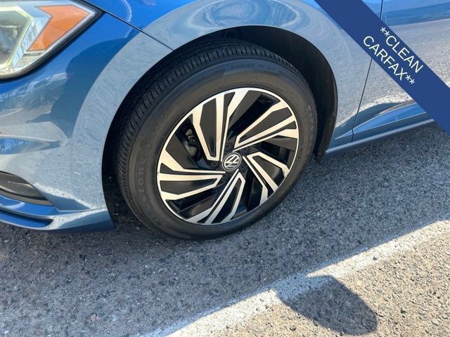 Used 2021 Volkswagen Jetta SEL Premium FWD image 3