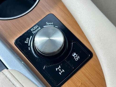Used 2020 Lexus RX 350 AWD w/ Premium Package image 23
