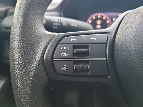 Certified 2024 Honda Accord EX image 28