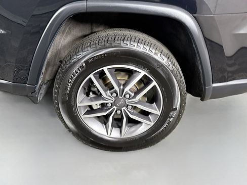 Used 2021 Jeep Grand Cherokee Limited AWD/4WD image 37