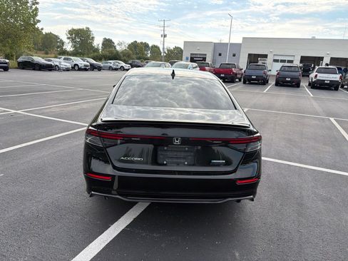 Used 2023 Honda Accord Sport image 5