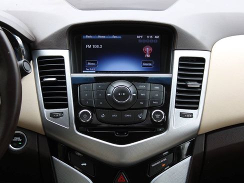 Used 2015 Chevrolet Cruze LTZ w/ Sun, Sound and Sport Package FWD image 33