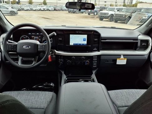 New 2026 Ford F250 XLT w/ FX4 Off-Road Package AWD/4WD image 14